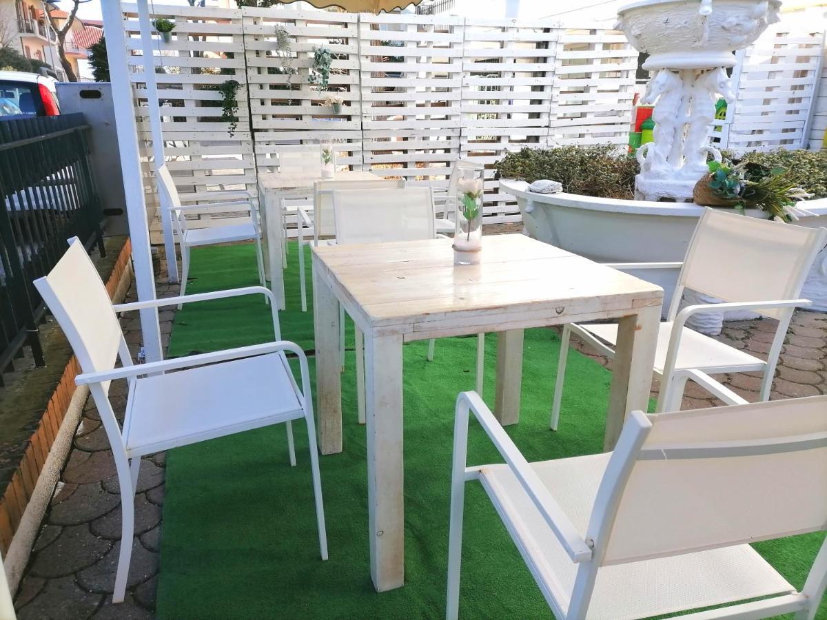 Hotel Arabesco Rimini Dış mekan fotoğraf